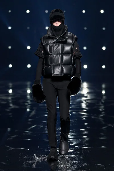 Look 5